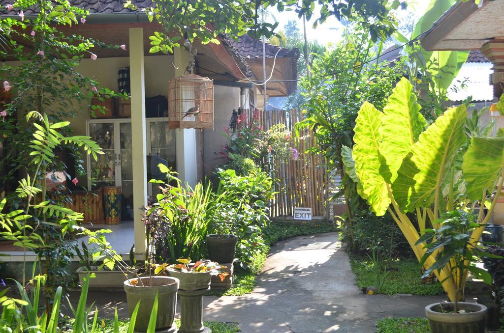 Wijaya Guest House Ubud Экстерьер фото